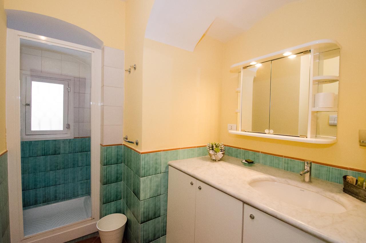 B&B L'Incrocio Salerno Bagian luar foto