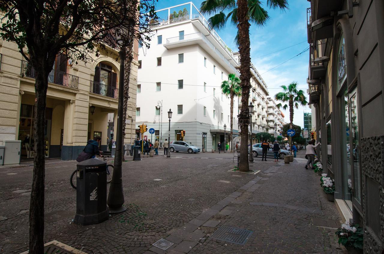 B&B L'Incrocio Salerno Bagian luar foto