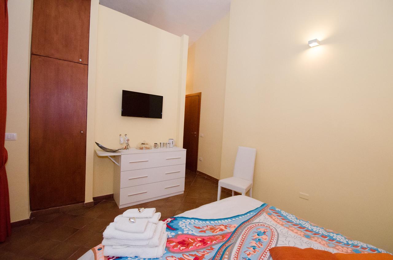 B&B L'Incrocio Salerno Bagian luar foto