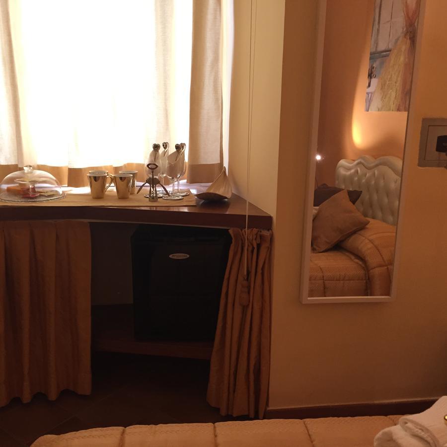 B&B L'Incrocio Salerno Bagian luar foto