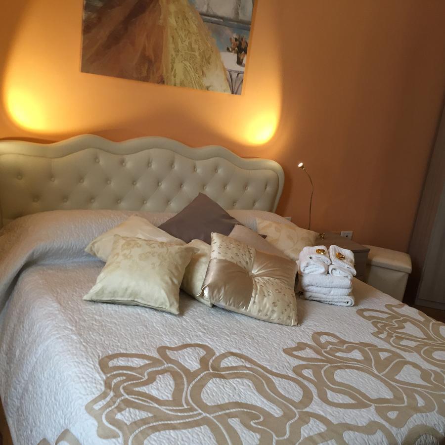 B&B L'Incrocio Salerno Bagian luar foto