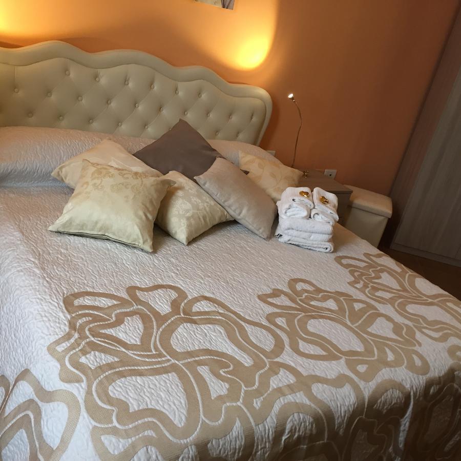 B&B L'Incrocio Salerno Bagian luar foto