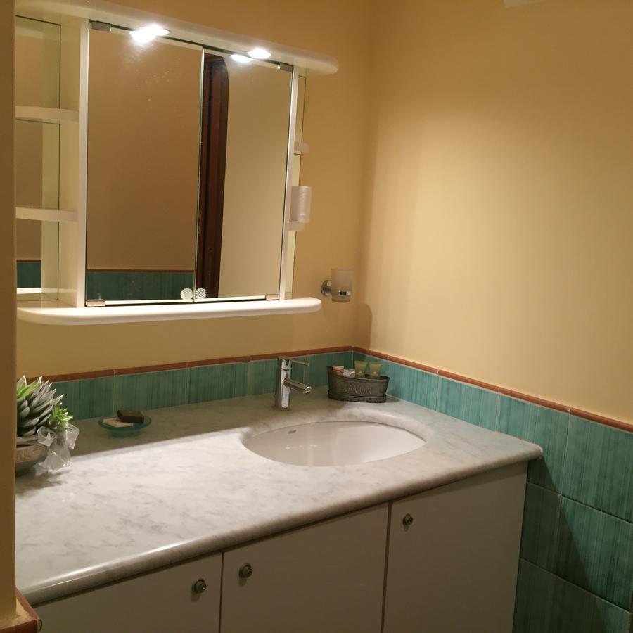 B&B L'Incrocio Salerno Bagian luar foto